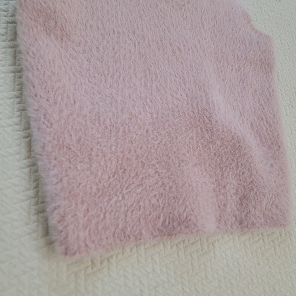 Love Tree Pink Fuzzy Sleeveless Top Size Small - Picture 3 of 12